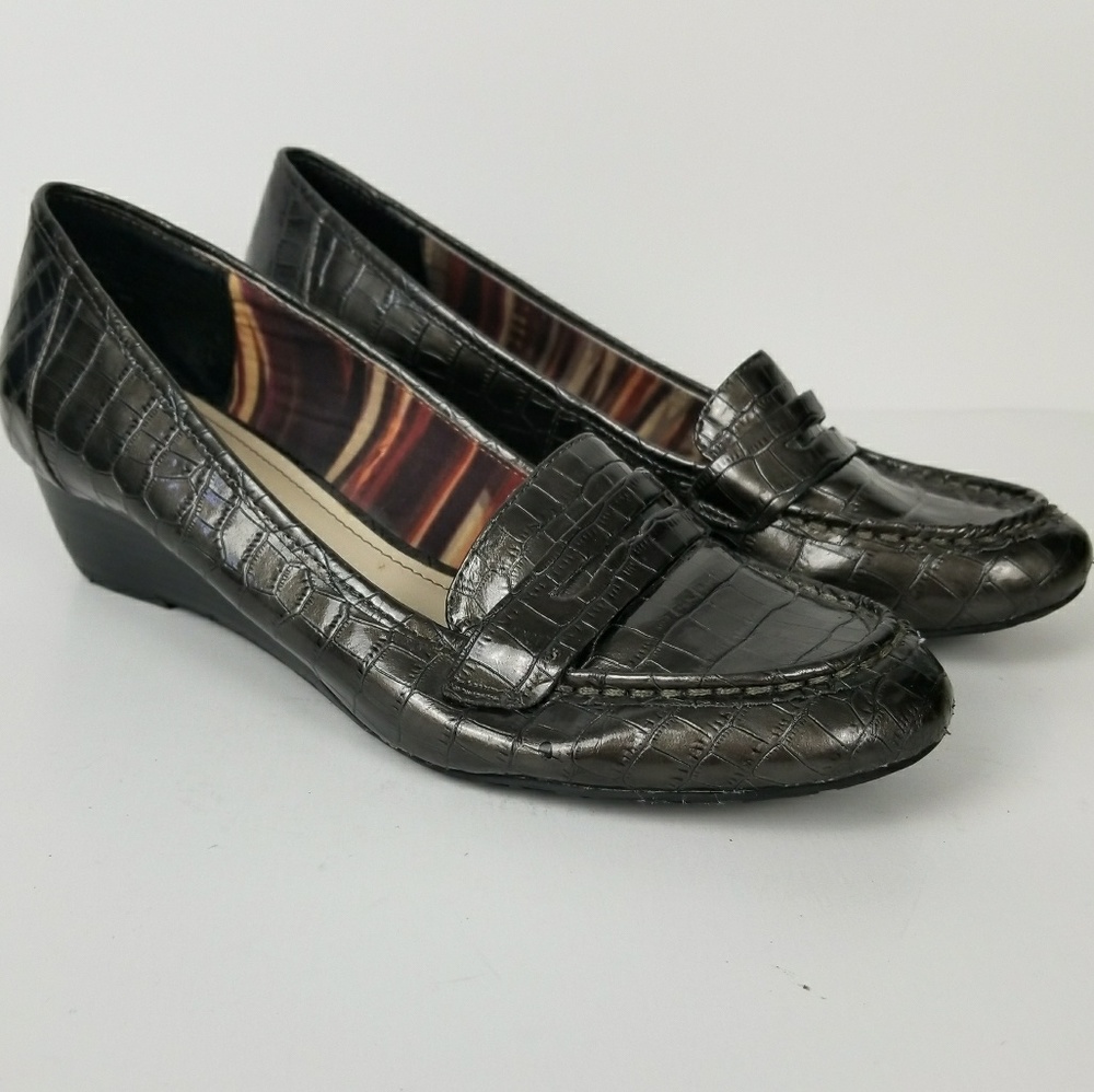 Ann Klein loafer wedge